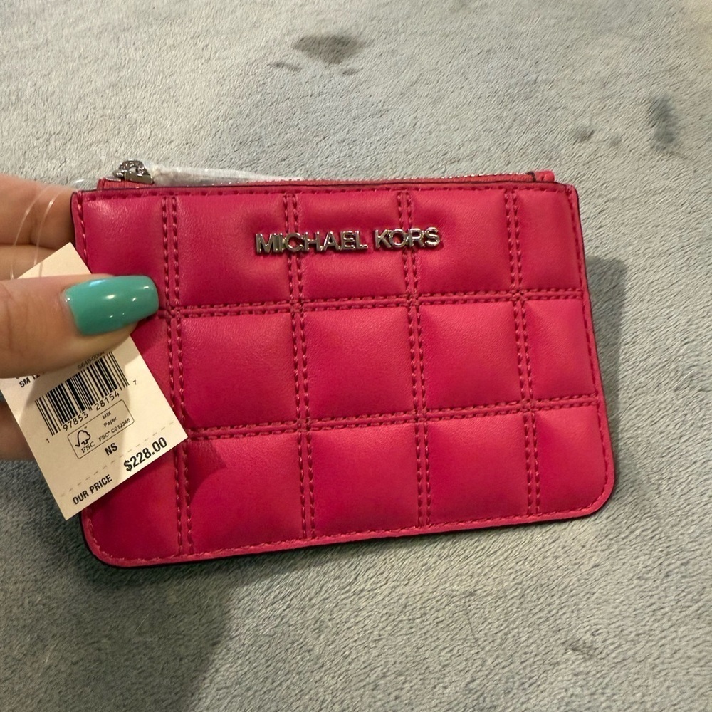 Michael Kors Pink (dragonfruit) Quilted wallet/cardholder coinpouch - Picture 2 of 6